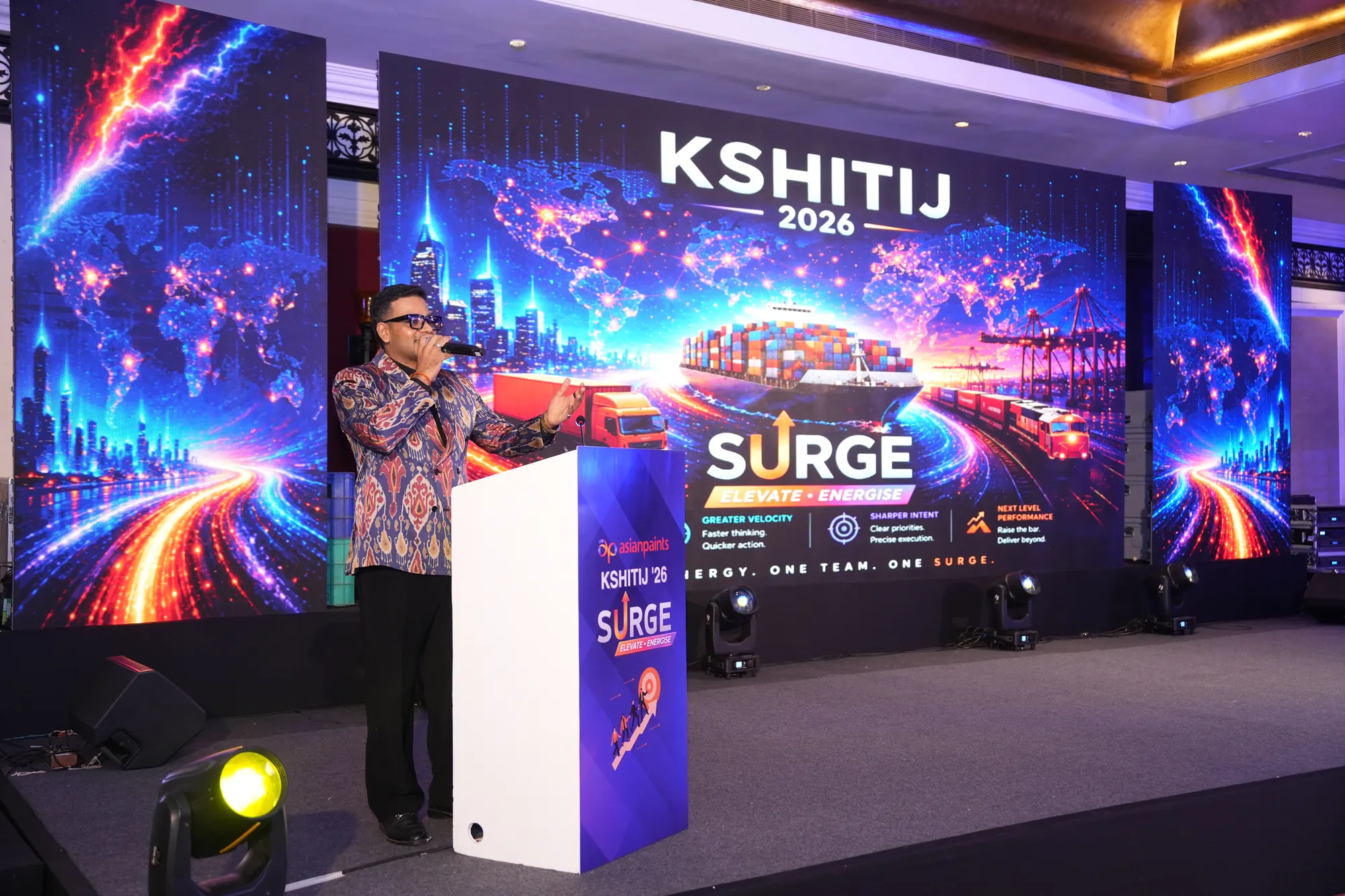 Chirag Vithalani at the podium of Asian Paints' Kshitij 2026 Surge meet